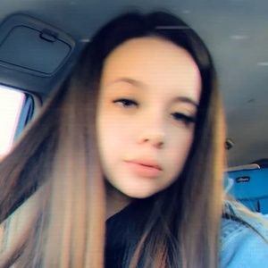 Meet your Posher, Marissa